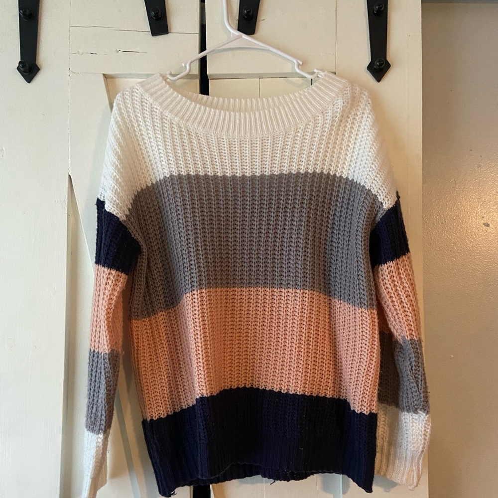 Like new. Color block, sweater, fall